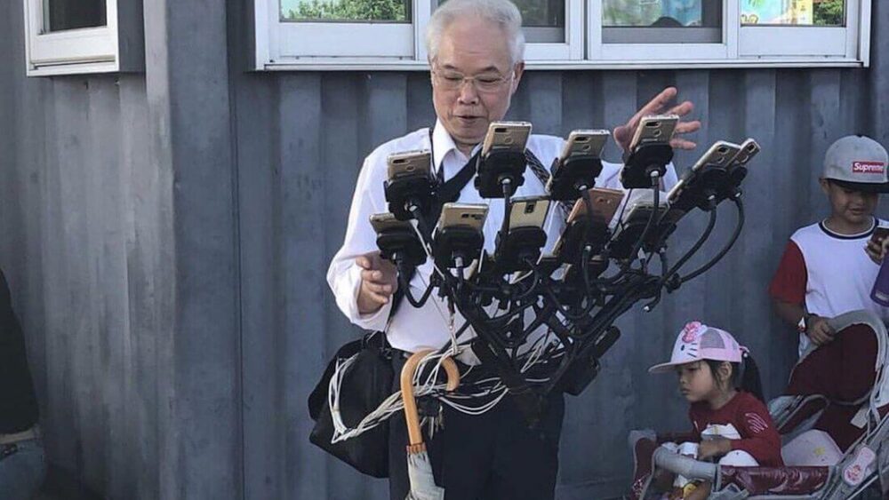 To jest pan Chen. Sztukę łapania Pokemonów w Pokemon Go wprowadził na wyższy poziom