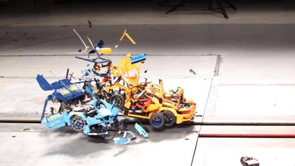 ADAC wykonało crash test Lego Bugatti Chirona i Porsche 911 GT3 RS