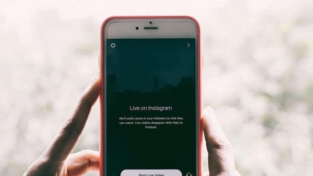 Instagram szpieguje? To tylko „błąd” w iOS 14 beta