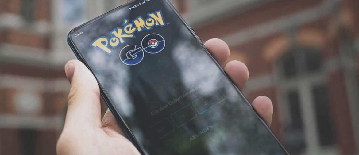Gra Pokemon Go na telefonie
