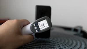 Pomiar temperatury ekranu telefonu w spoczynku