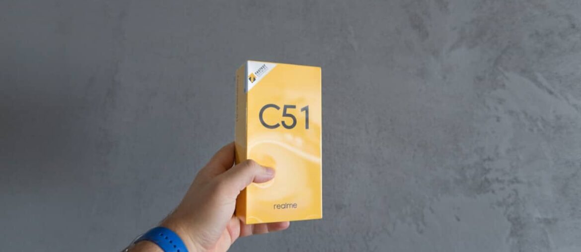 realme C51 w pudełku