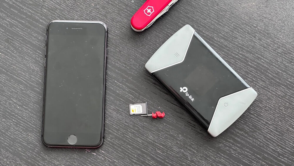 Czy karta SIM z telefonu działa w routerze?