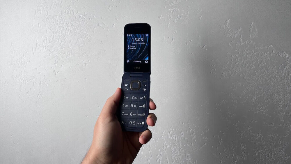 Recenzja HMD 2660 Flip – dumbphone z prawdziwego zdarzenia