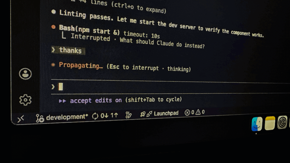 Programowanie z AI zwiększa tempo pracy, ale utrudnia zrozumienie kodu